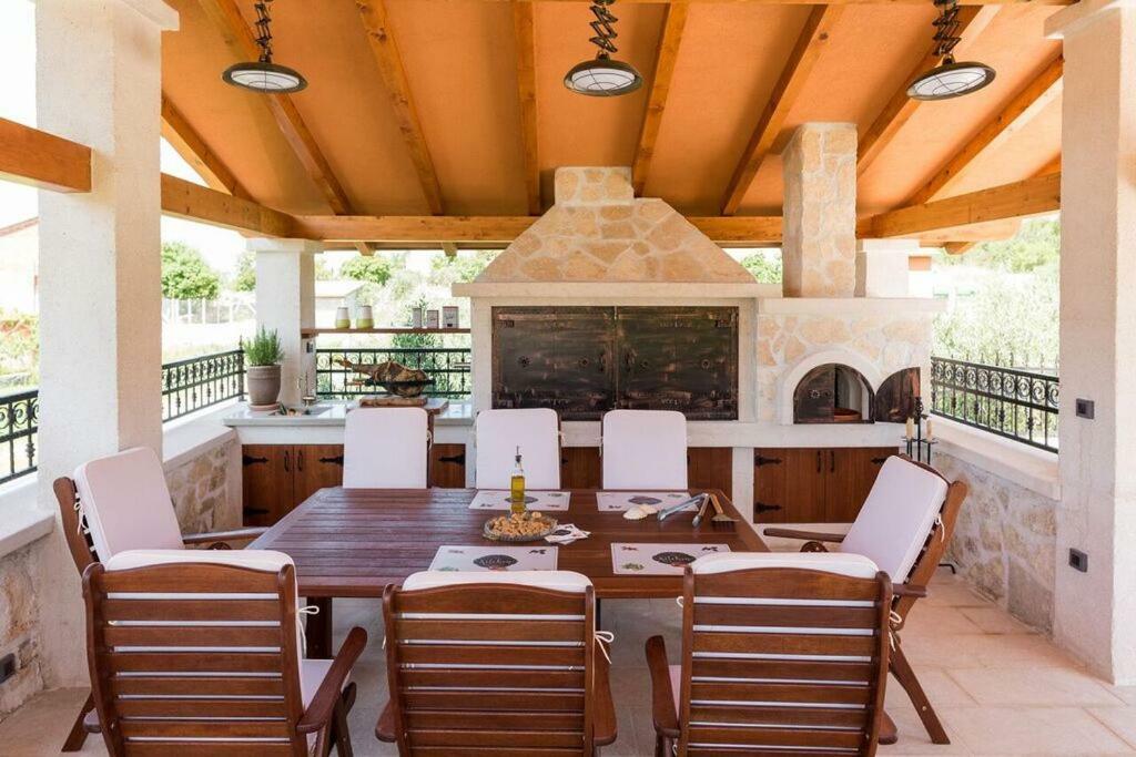 Villa Hirundo Rustica スクラーディン エクステリア 写真