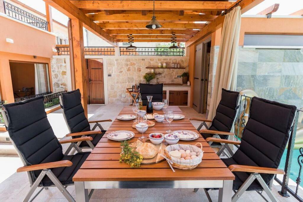 Villa Hirundo Rustica スクラーディン エクステリア 写真